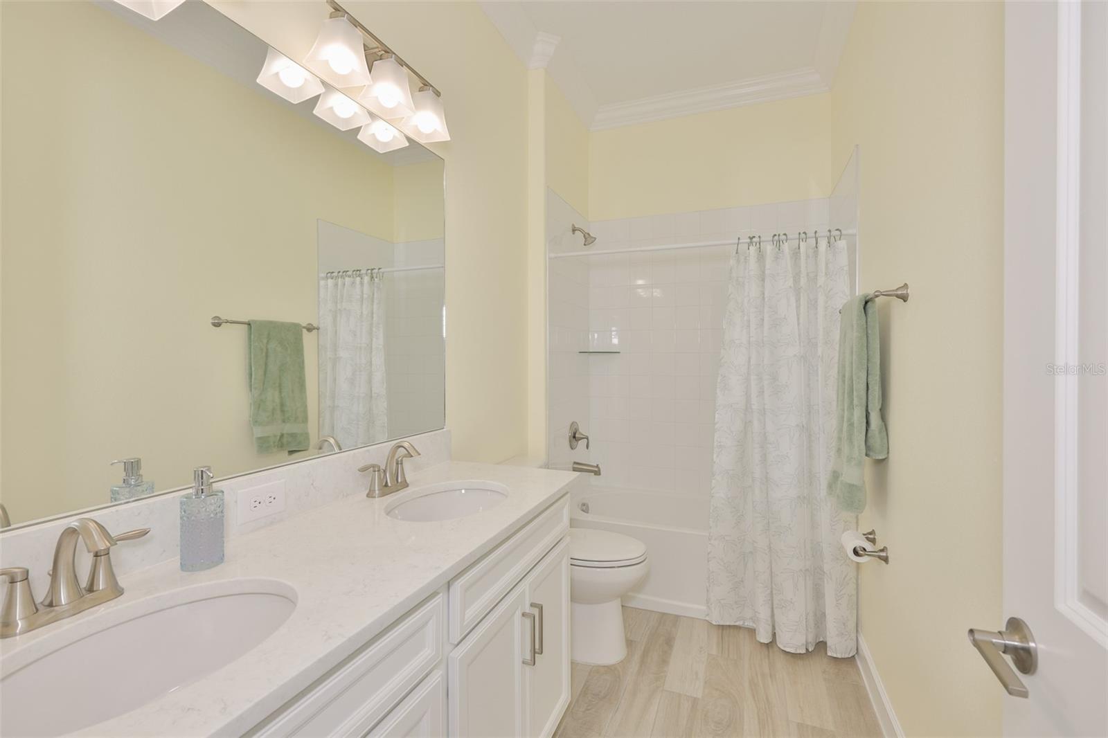 FOREST BROOKE ACTIVE ADULT PH - Residential