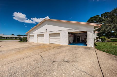 A home in PALM HARBOR