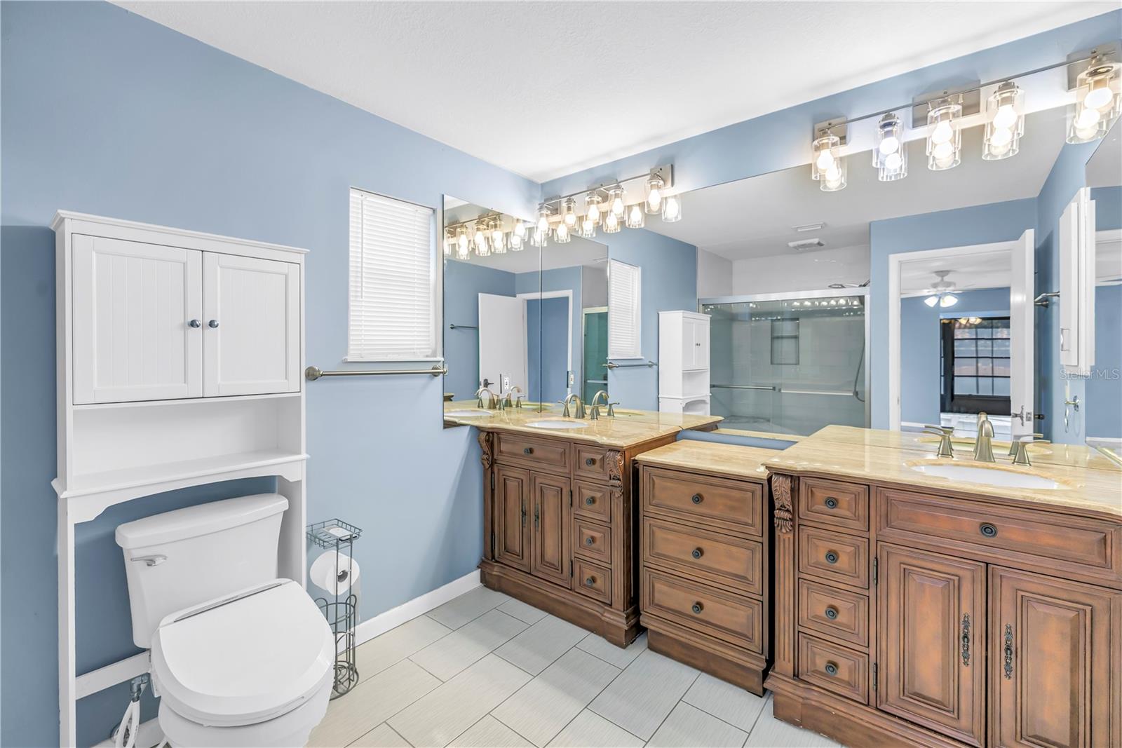 TIERRA VERDE UNIT 1 3RD REP - Residential