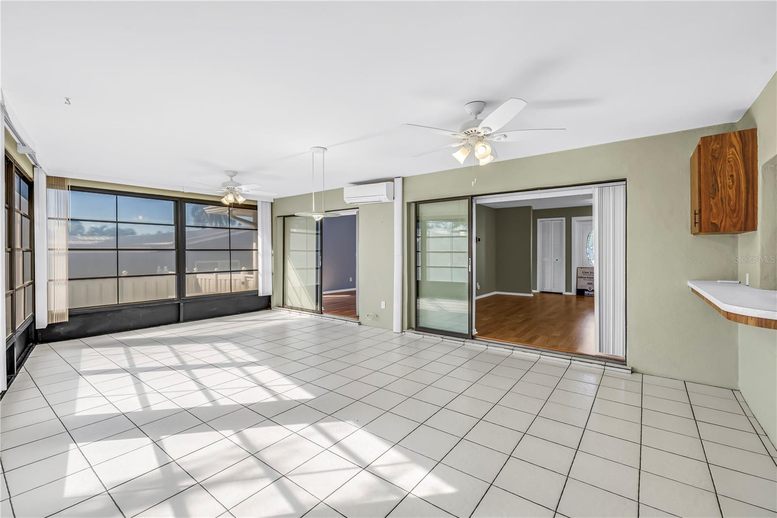 TIERRA VERDE UNIT 1 3RD REP - Residential