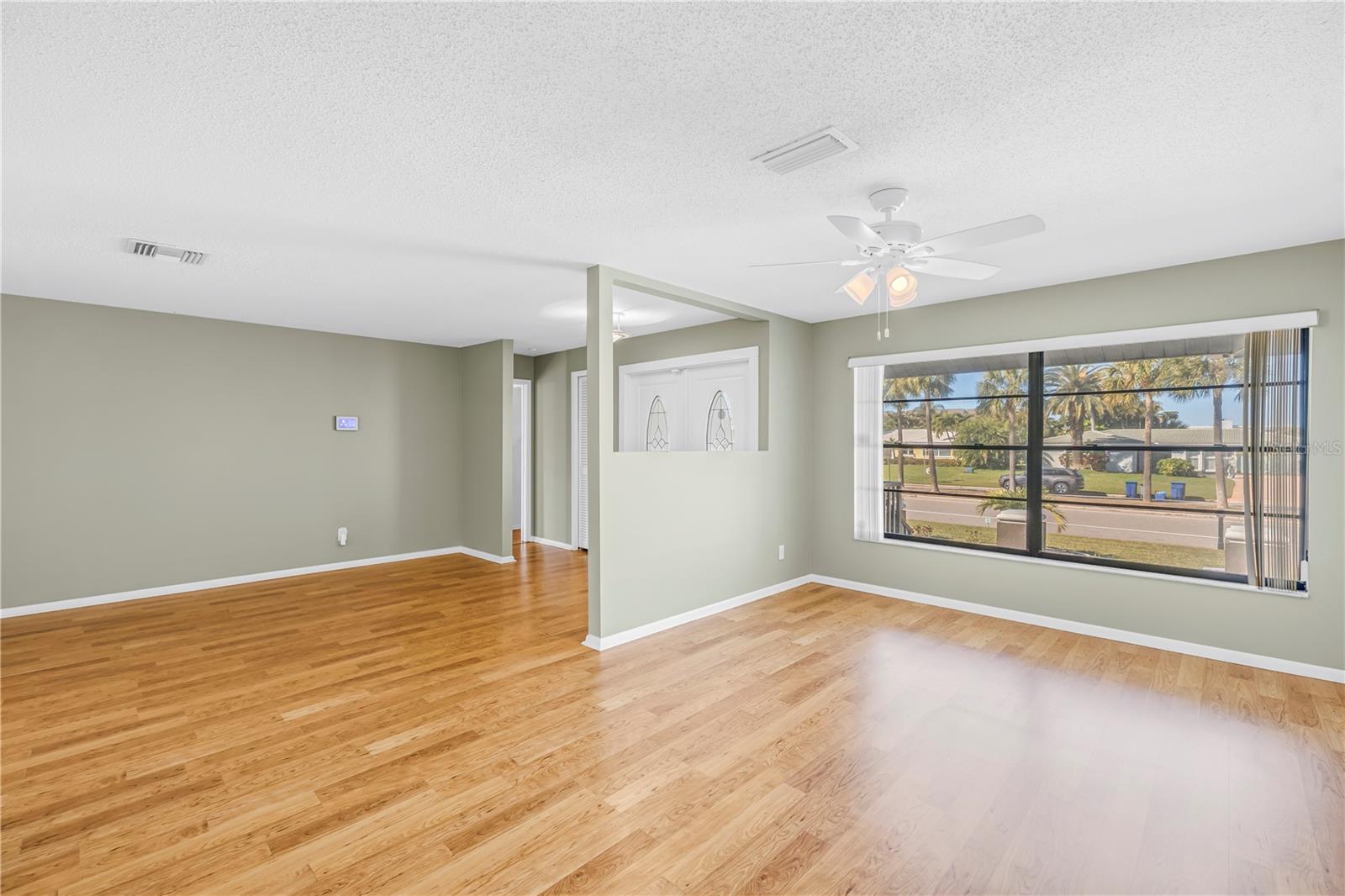 TIERRA VERDE UNIT 1 3RD REP - Residential