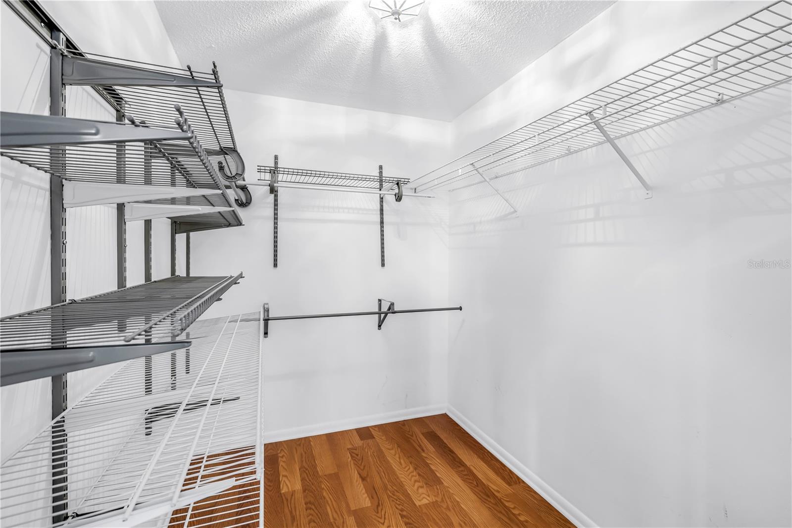 TIERRA VERDE UNIT 1 3RD REP - Residential