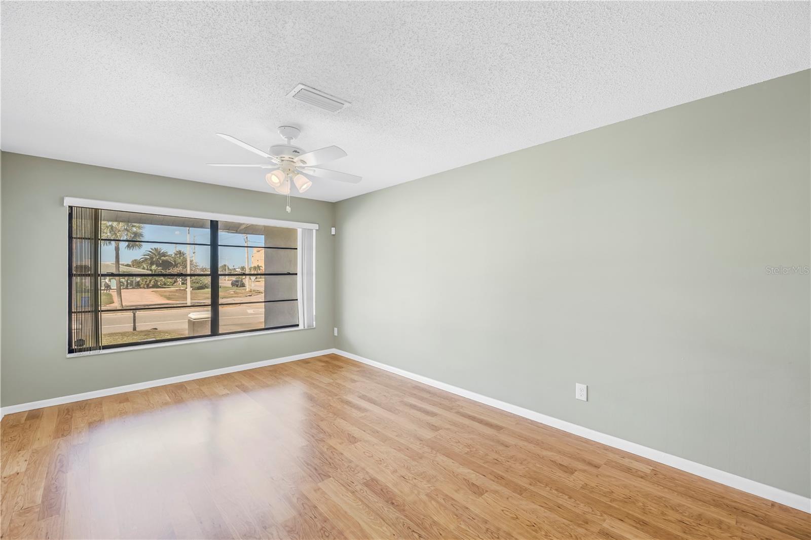 TIERRA VERDE UNIT 1 3RD REP - Residential