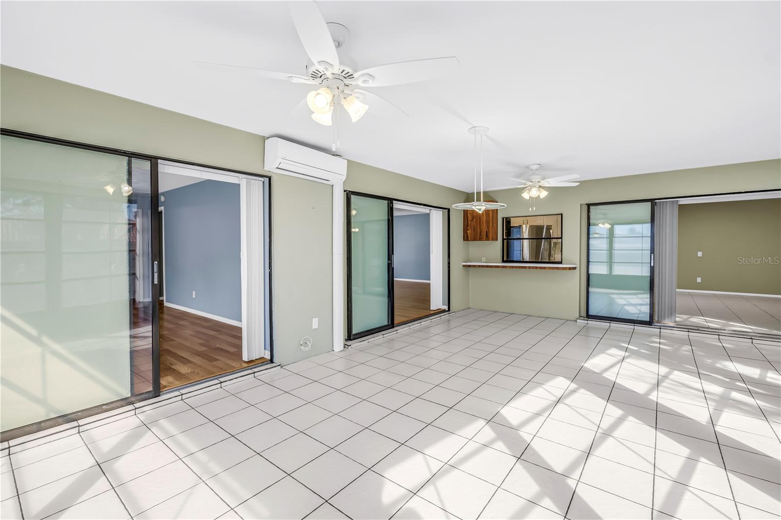 TIERRA VERDE UNIT 1 3RD REP - Residential