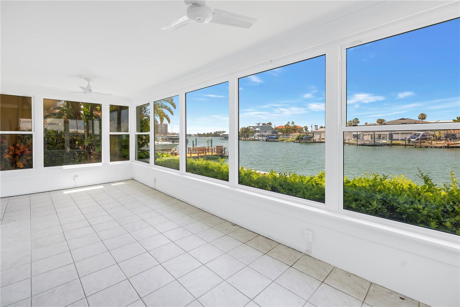 SEA ISLAND APTS 2 CONDO - Residential