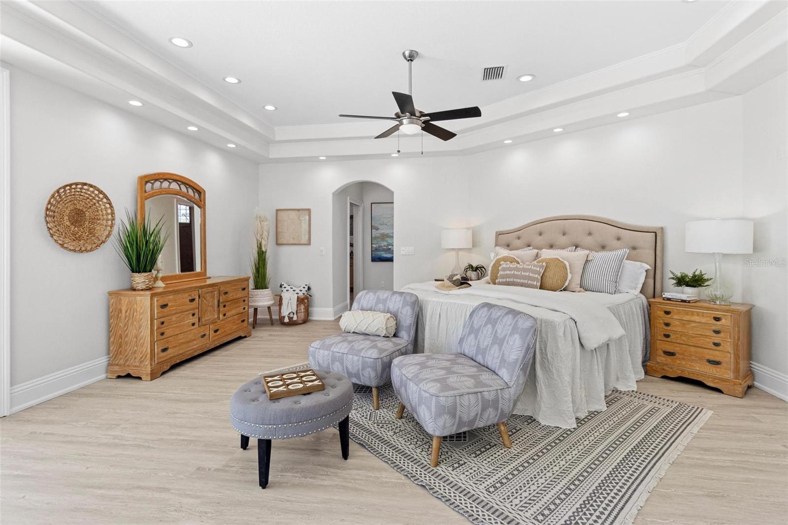 CAPRI ISLE SUB - Residential