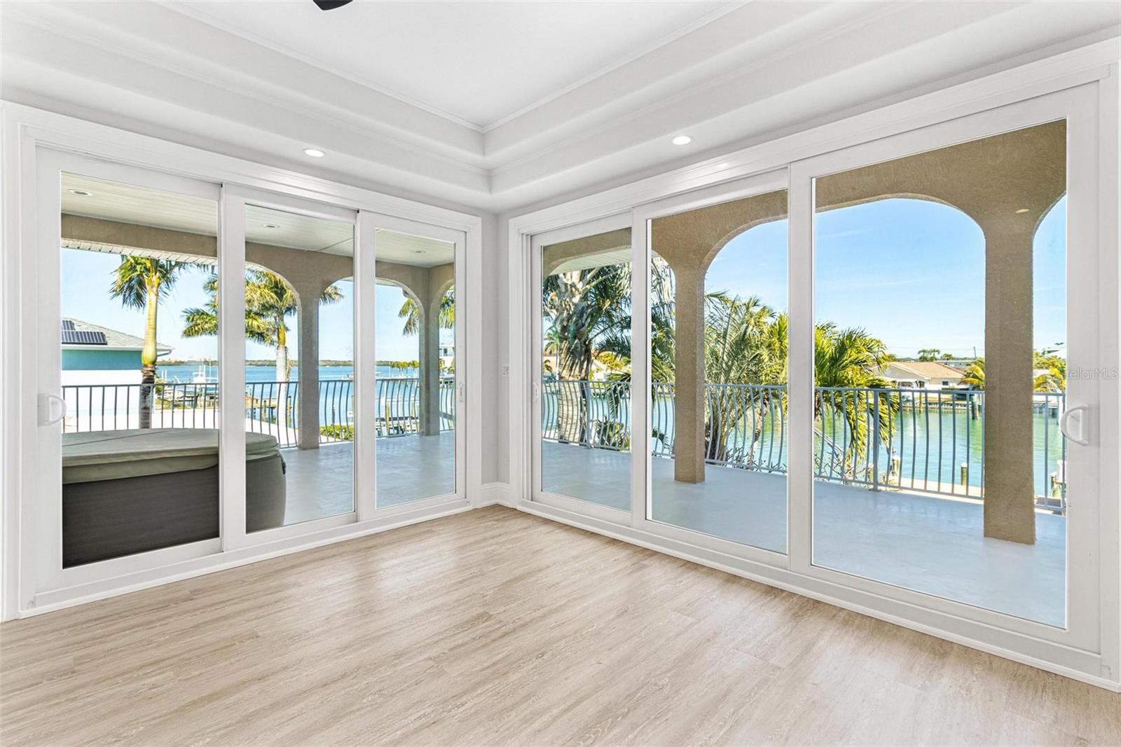 CAPRI ISLE SUB - Residential