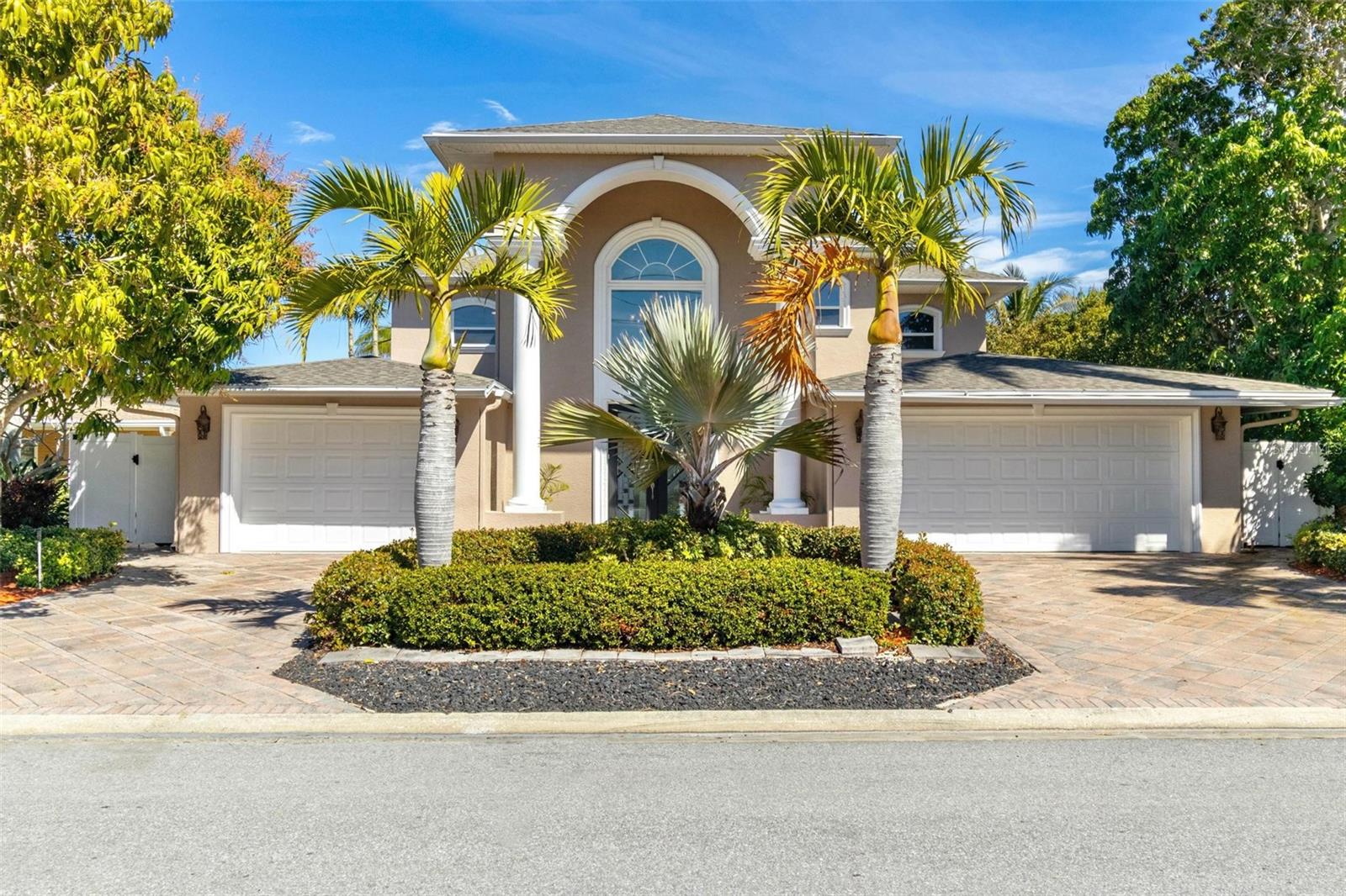 CAPRI ISLE SUB - Residential