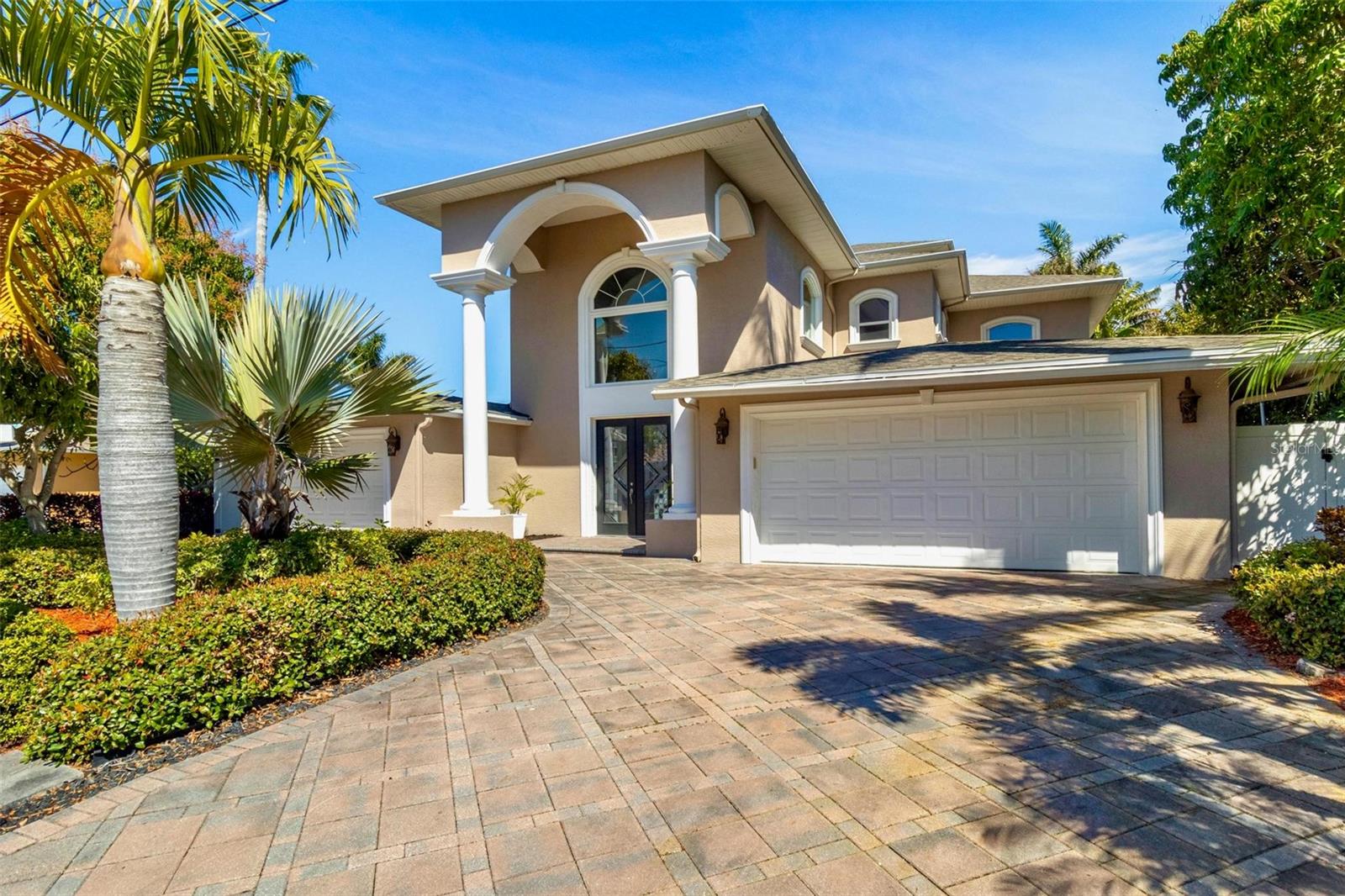 CAPRI ISLE SUB - Residential