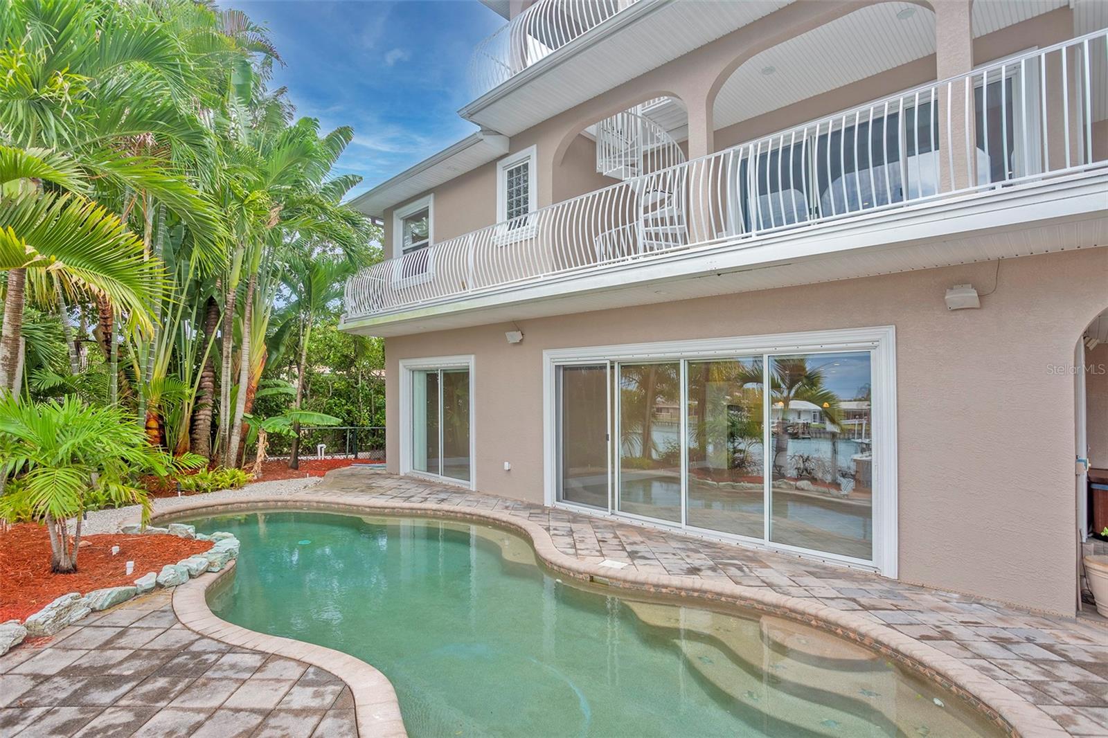 CAPRI ISLE SUB - Residential