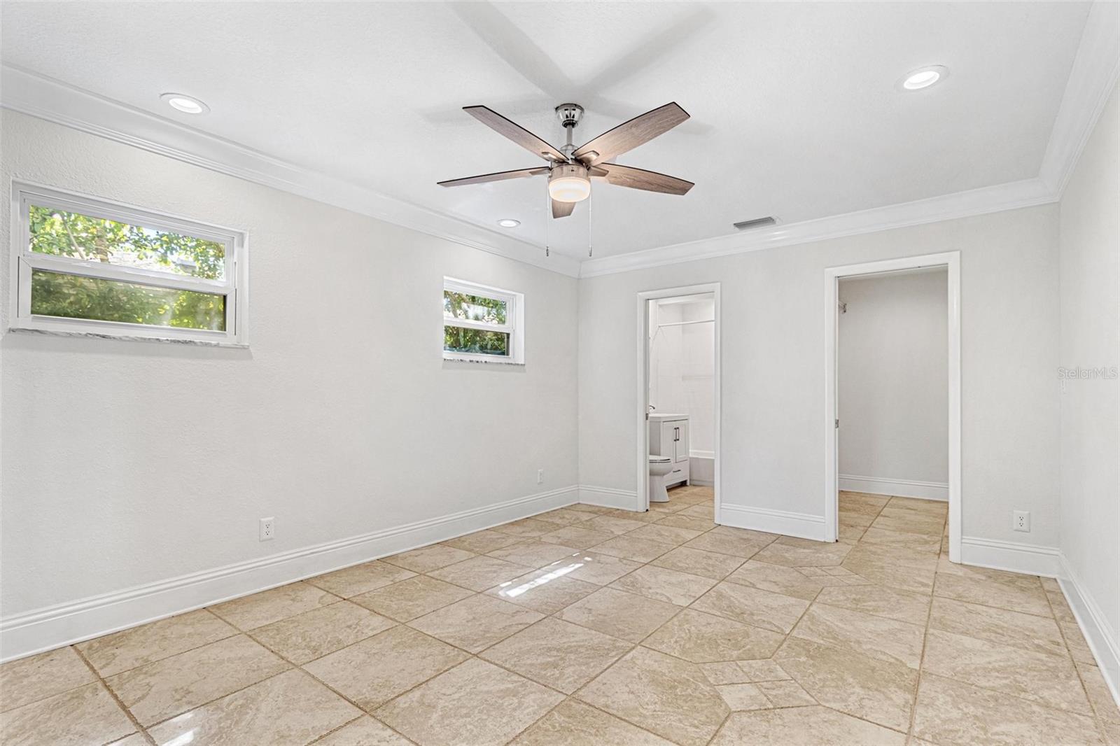 CAPRI ISLE SUB - Residential