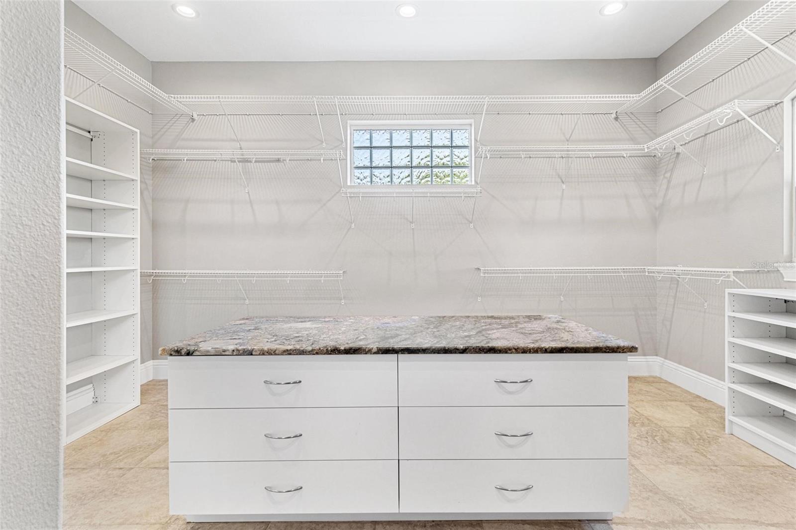 CAPRI ISLE SUB - Residential