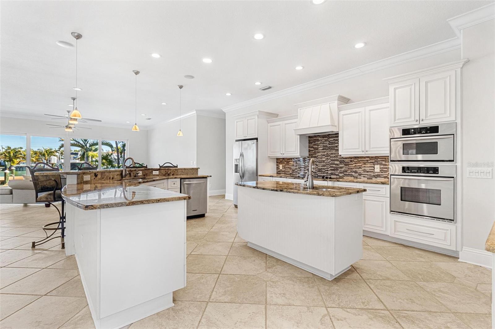 CAPRI ISLE SUB - Residential