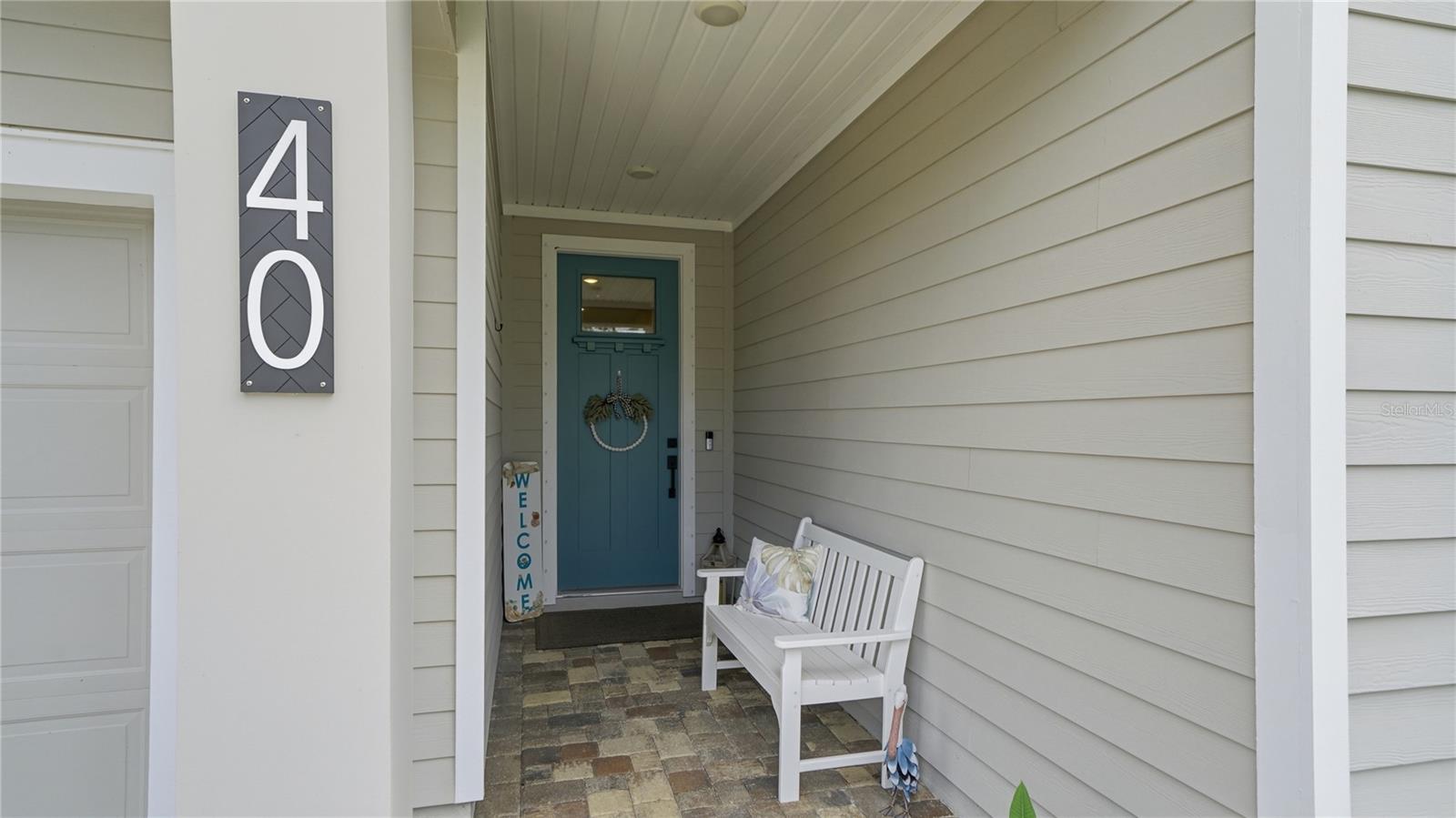40 MOANA COURT S