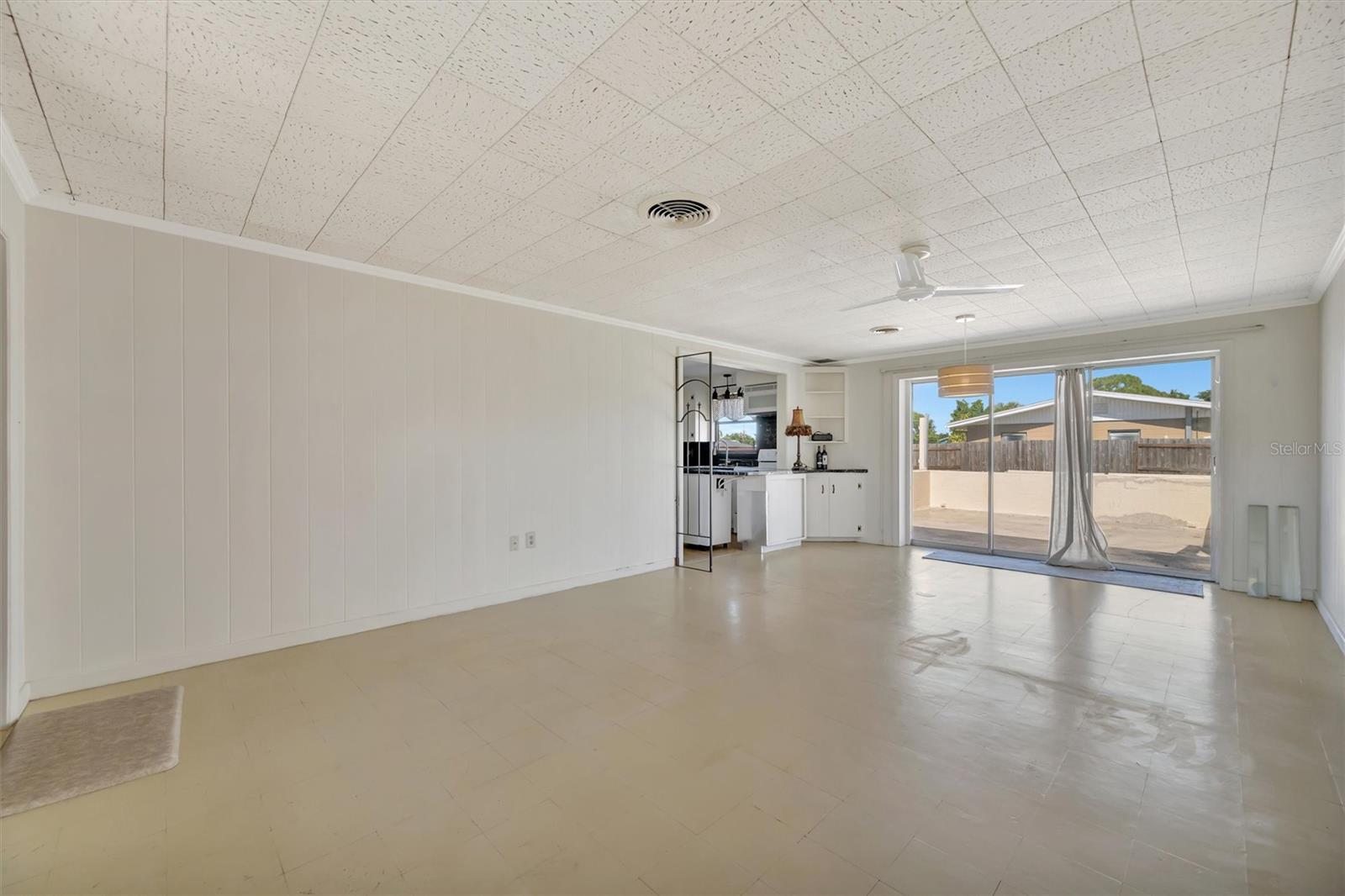 CENTURY ESTATES - Residential