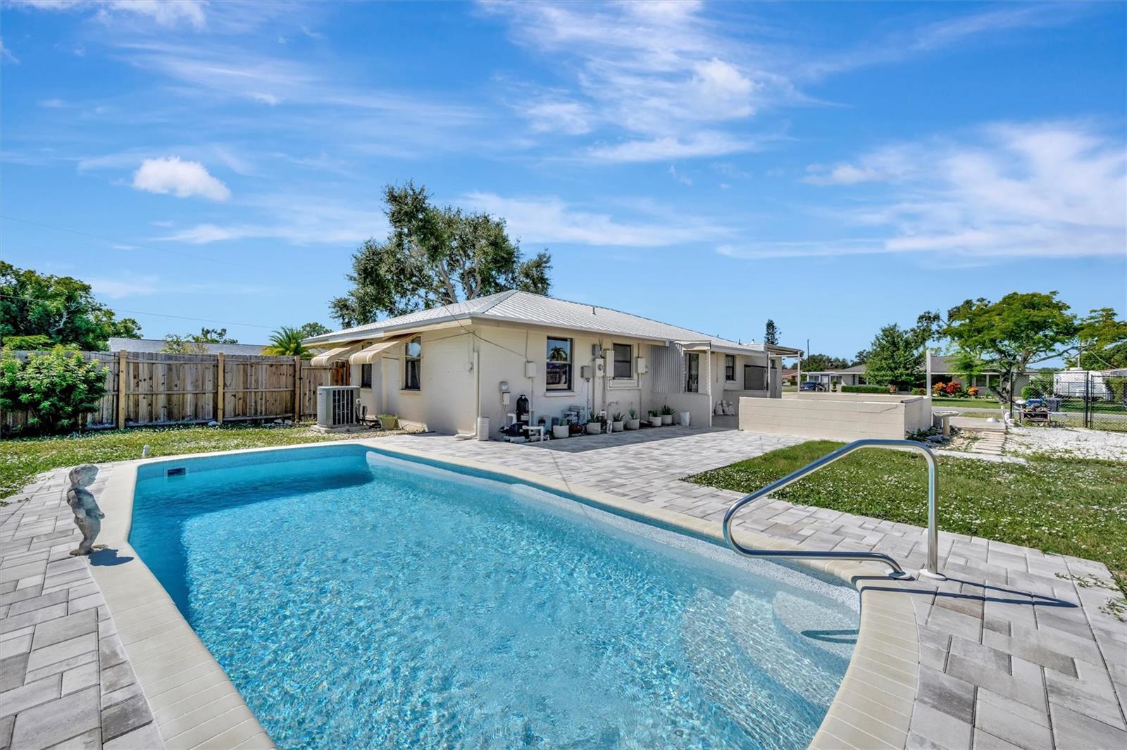 CENTURY ESTATES - Residential