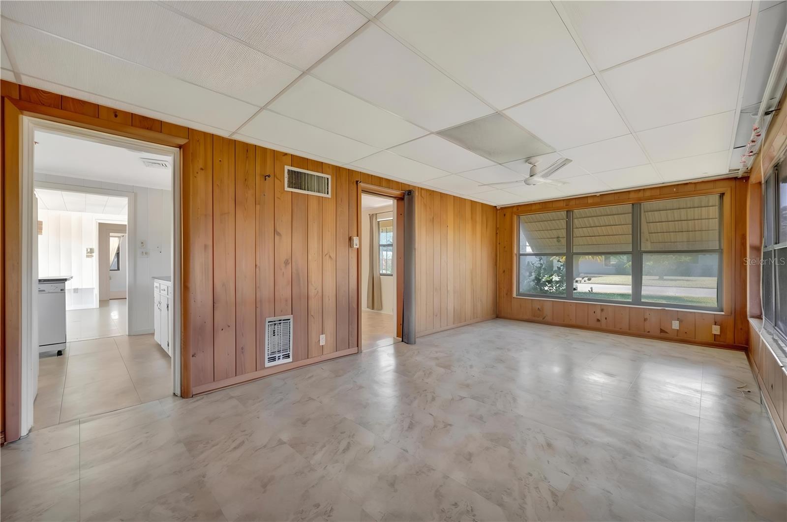 CENTURY ESTATES - Residential