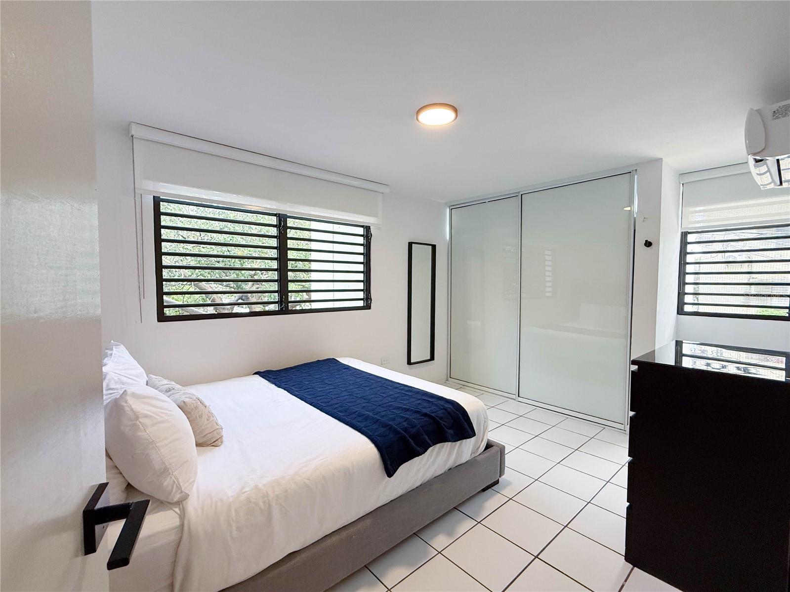 YEAR BUILT UNKOWN - Residential Lease