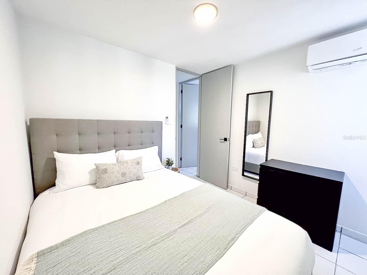 YEAR BUILT UNKOWN - Residential Lease