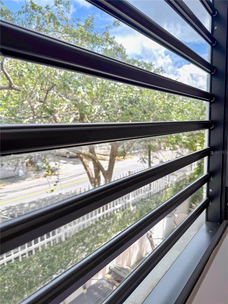 YEAR BUILT UNKOWN - Residential Lease