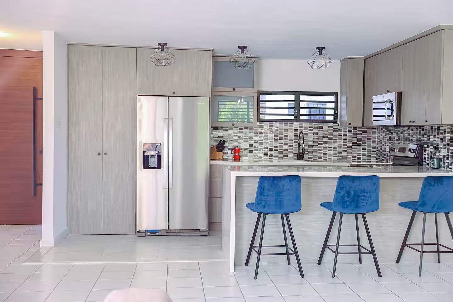 YEAR BUILT UNKOWN - Residential Lease