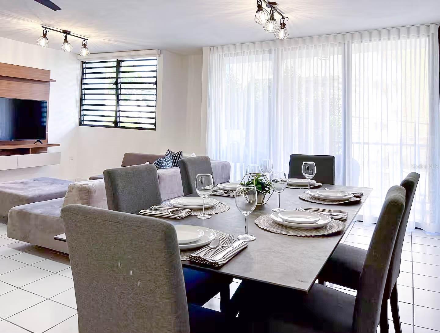 YEAR BUILT UNKOWN - Residential Lease
