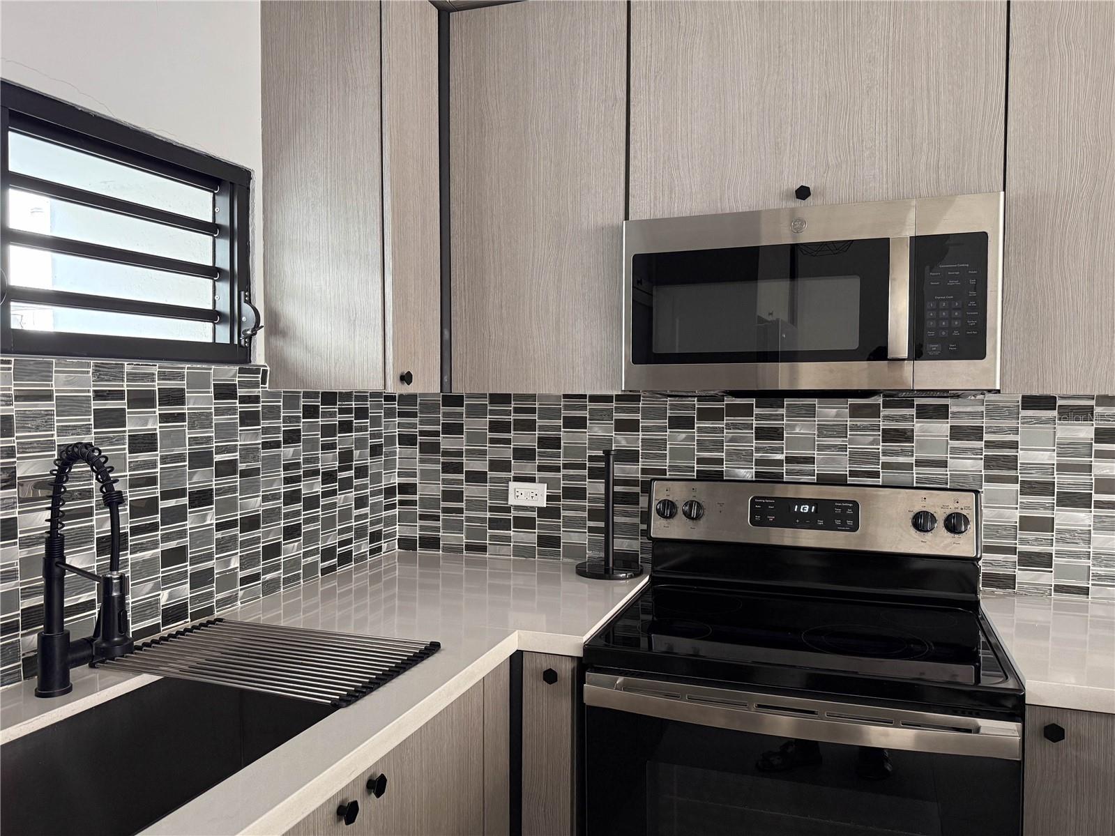 YEAR BUILT UNKOWN - Residential Lease