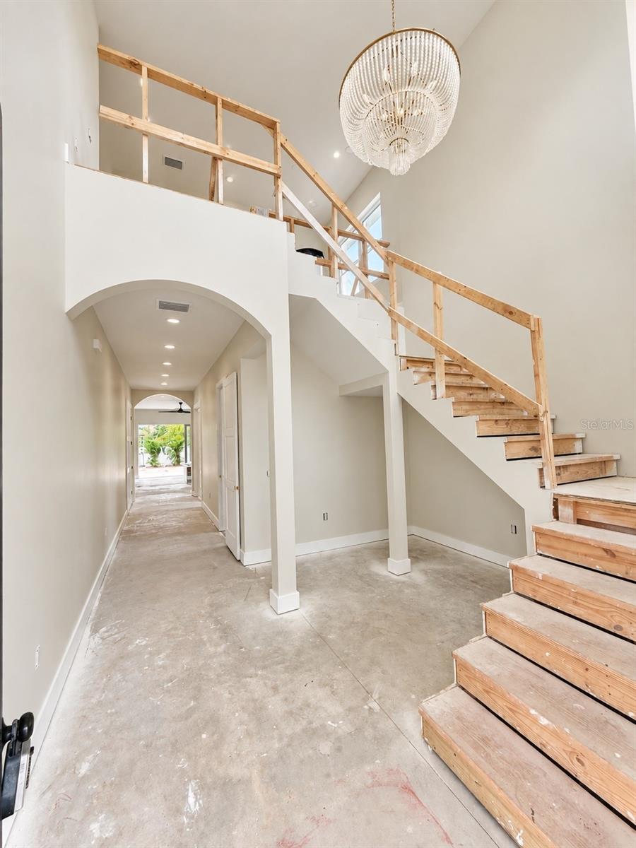 Photo of 205 N Woodlynne Ave, Tampa, FL 33609 (MLS # TB8540798)