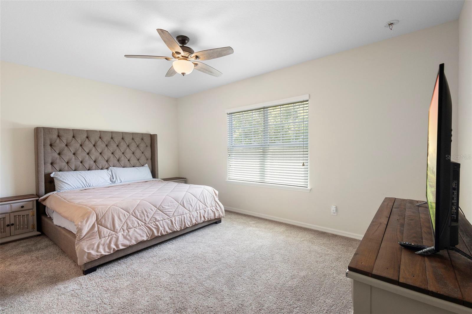 HAMPTONS - SECOND REP - Residential Lease