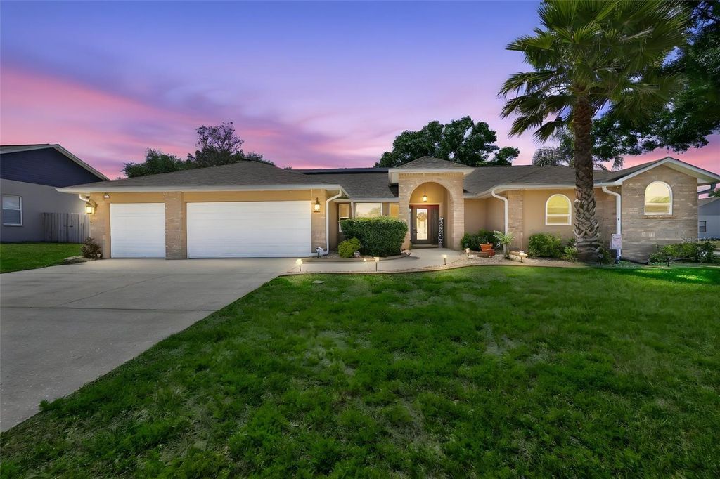 Photo of 3931 Appletree Drive, Valrico, FL 33594 (MLS # TB8499088)