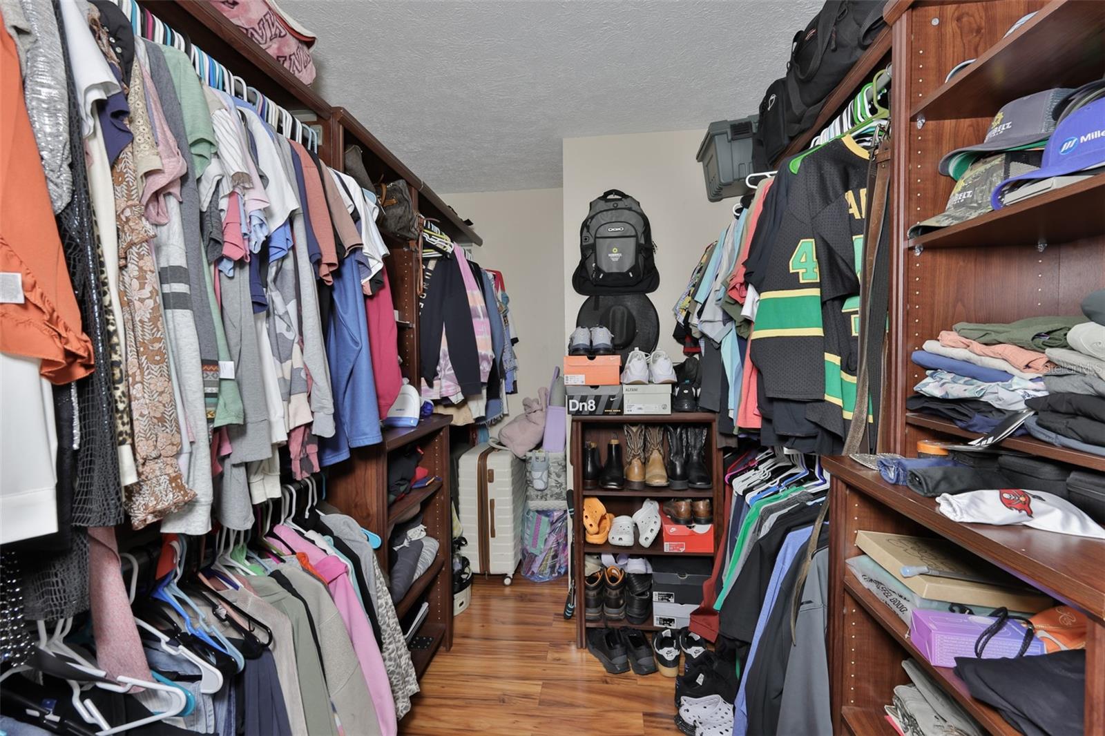 BENT TREE - Residential