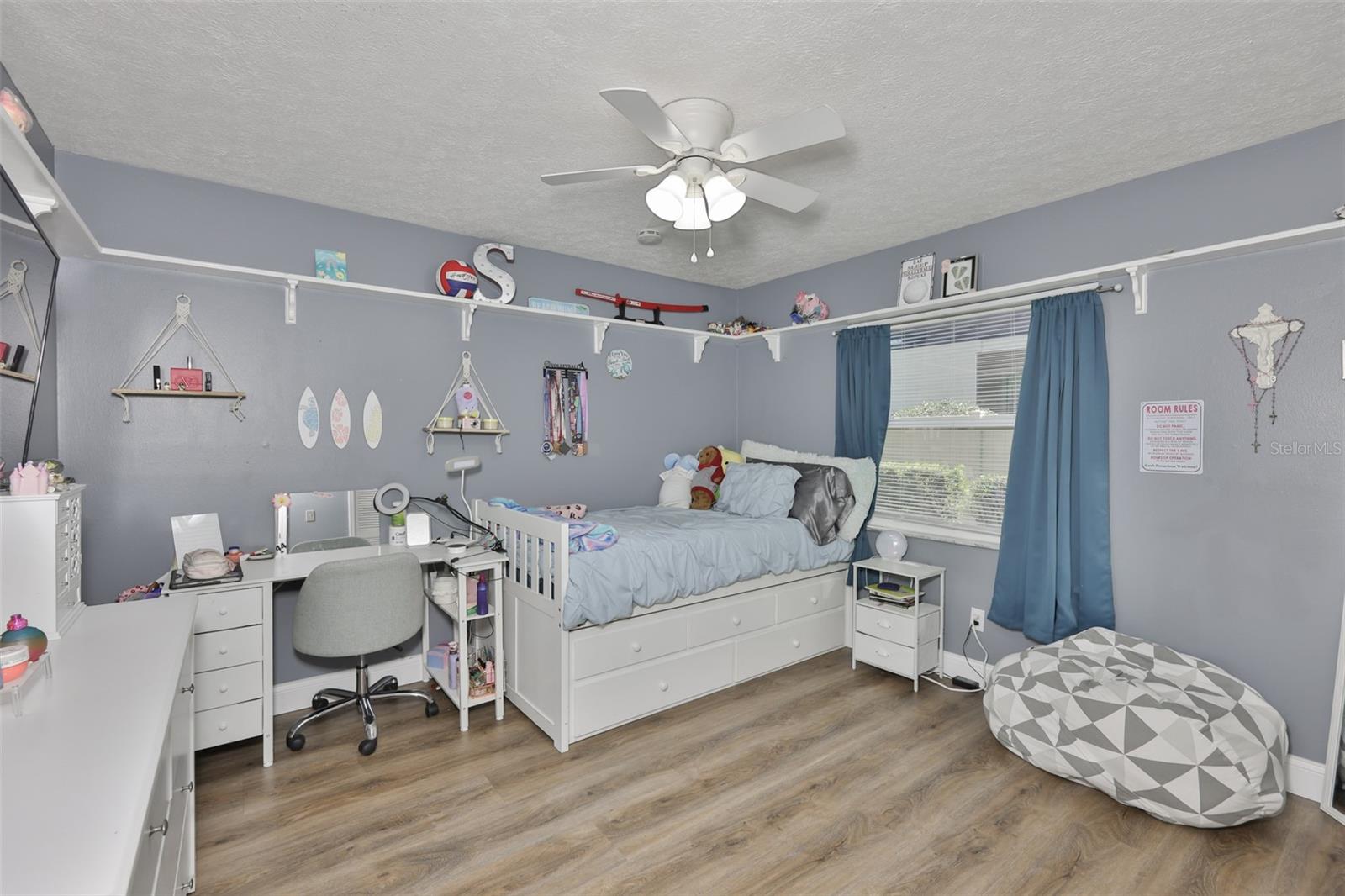 BENT TREE - Residential