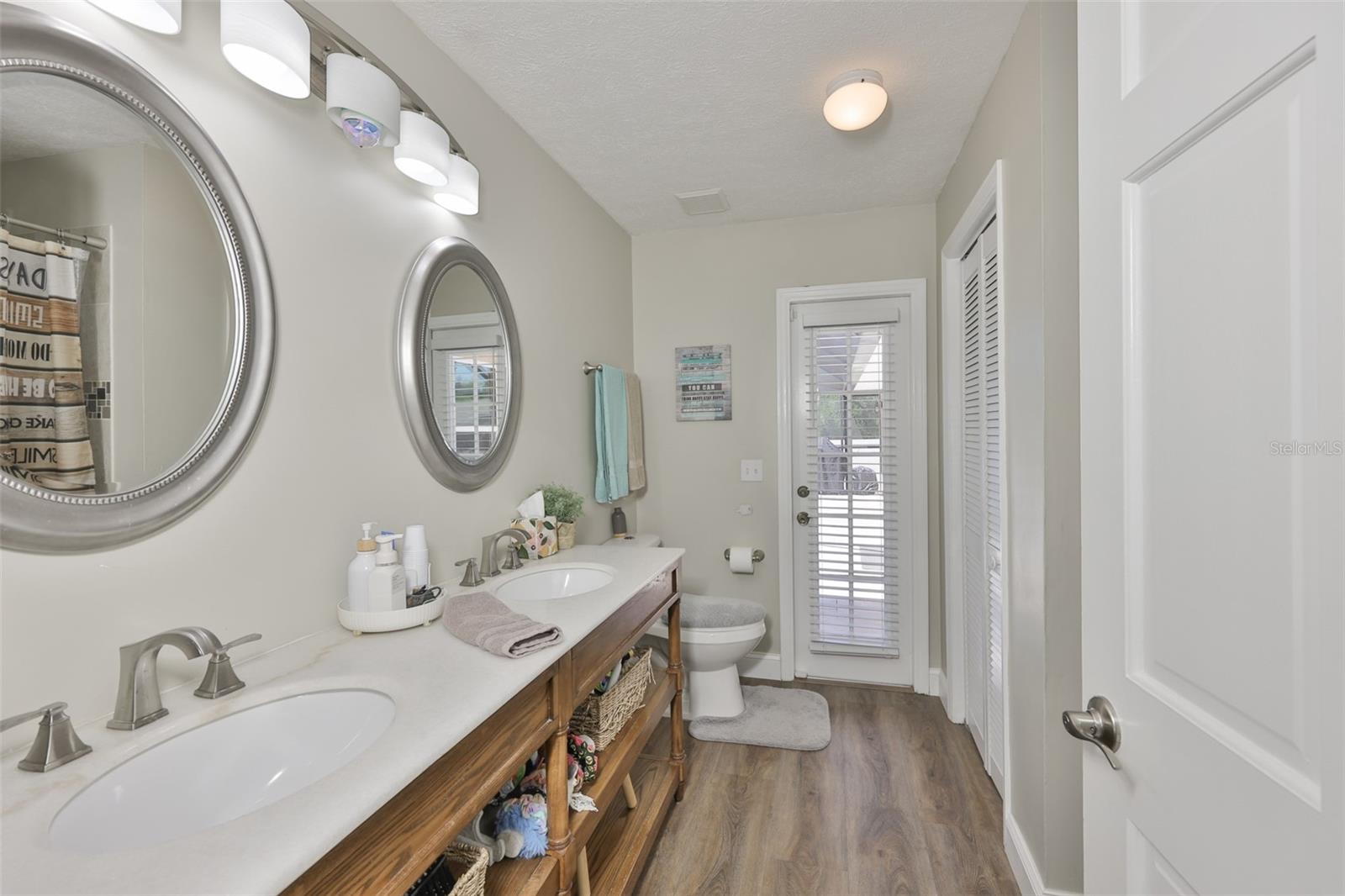 BENT TREE - Residential