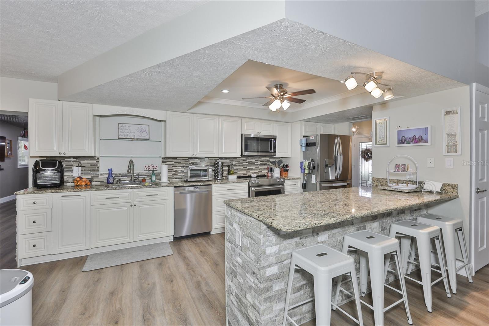 BENT TREE - Residential