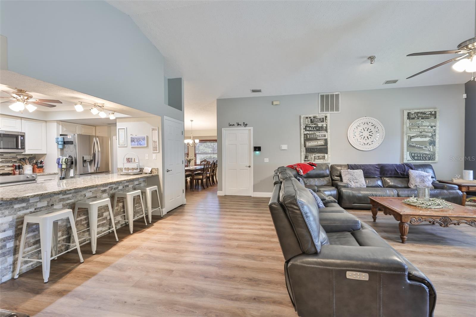 BENT TREE - Residential