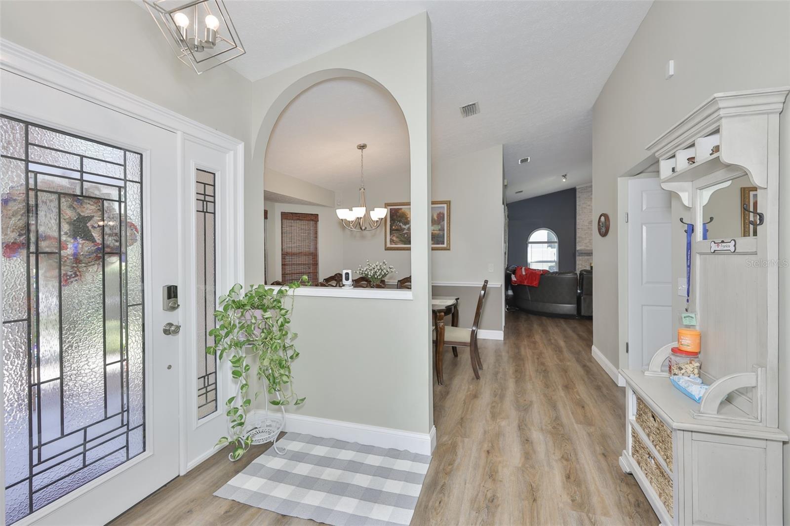 BENT TREE - Residential