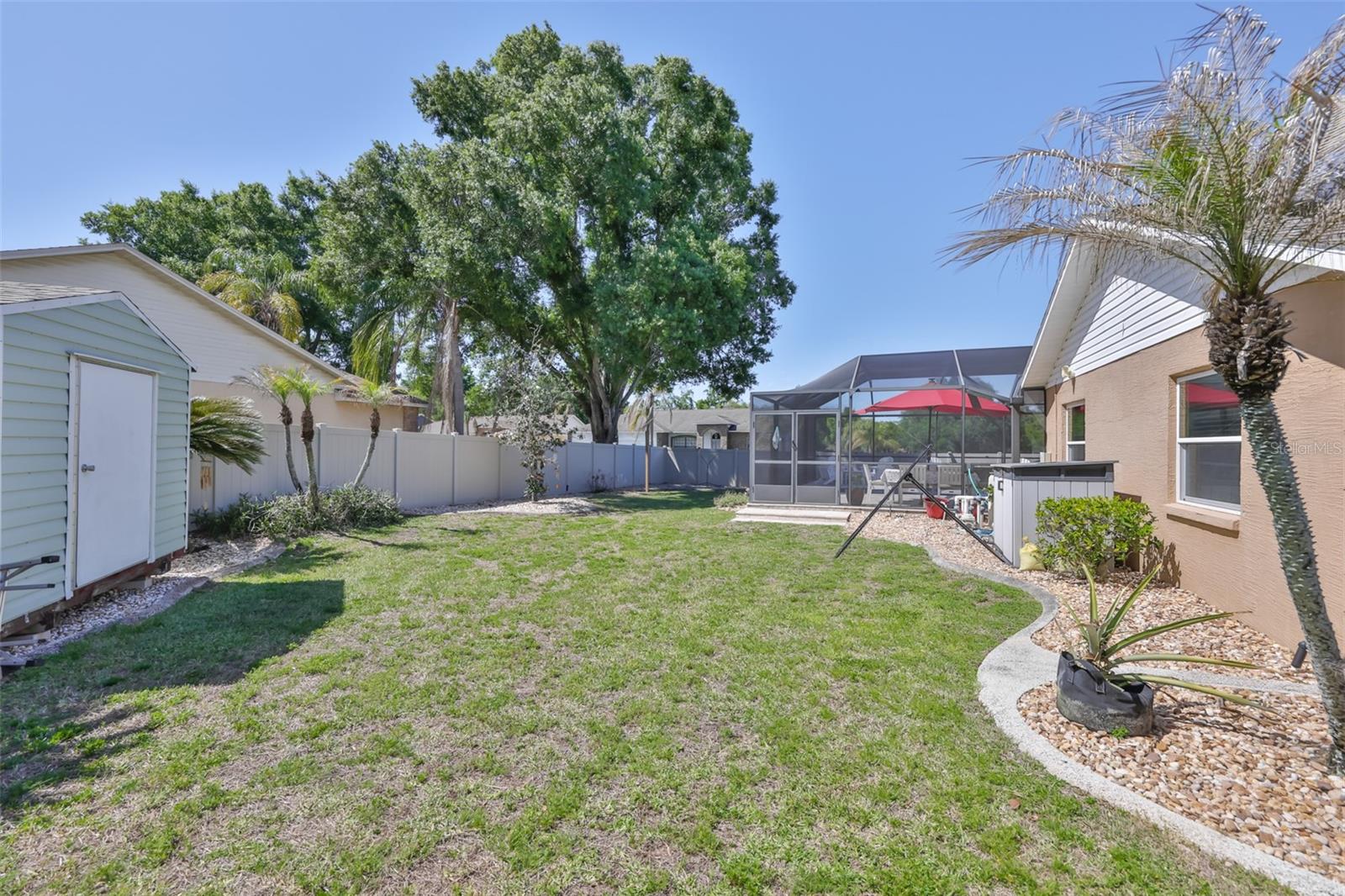 BENT TREE - Residential