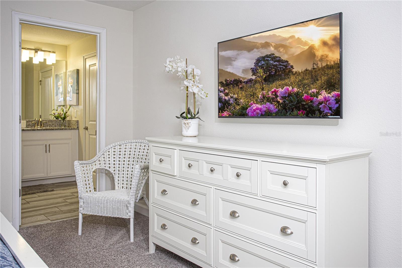 STOREY LAKE - Residential