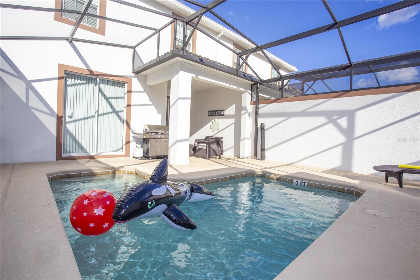 STOREY LAKE - Residential