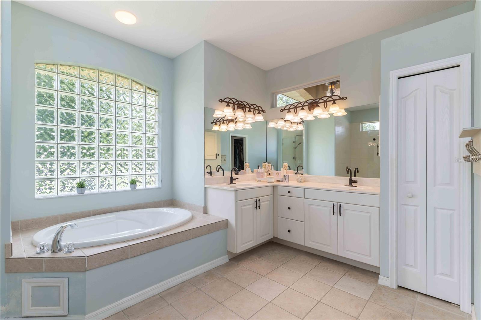 MILL CREEK PH VI - Residential