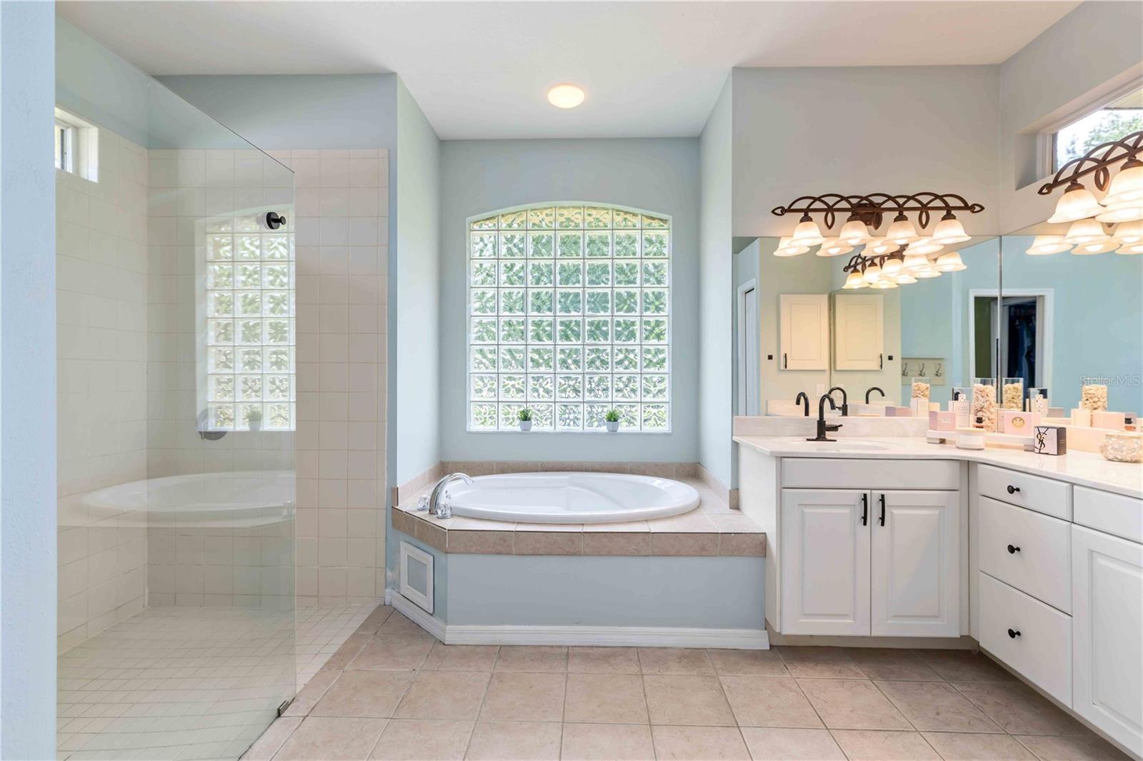 MILL CREEK PH VI - Residential