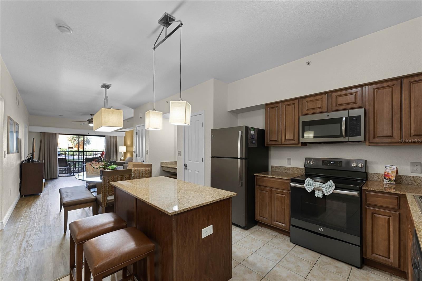 12527 FLORIDAYS RESORT DRIVE E-103