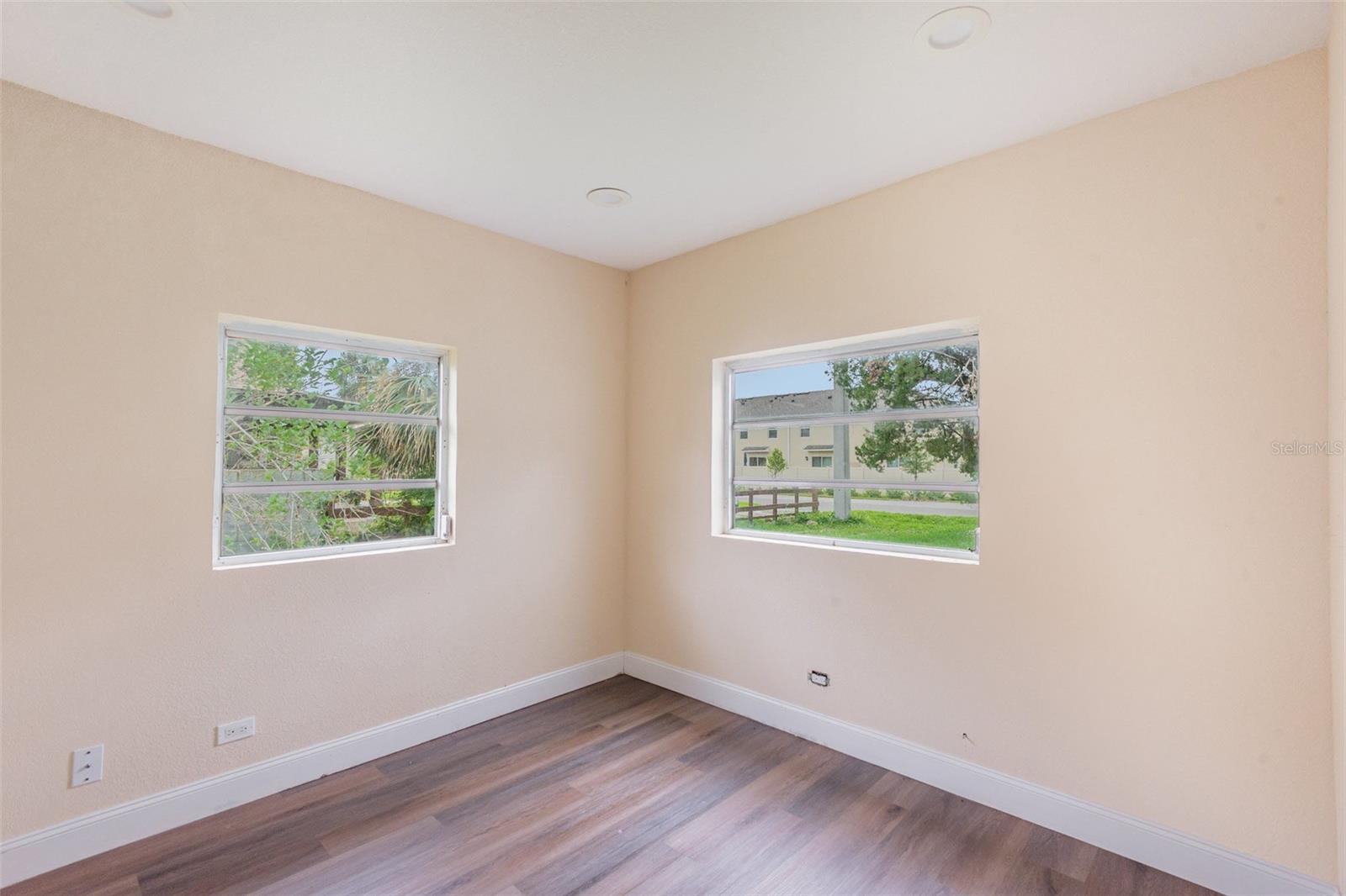 HOME ACRES UNIT 01 - Residential