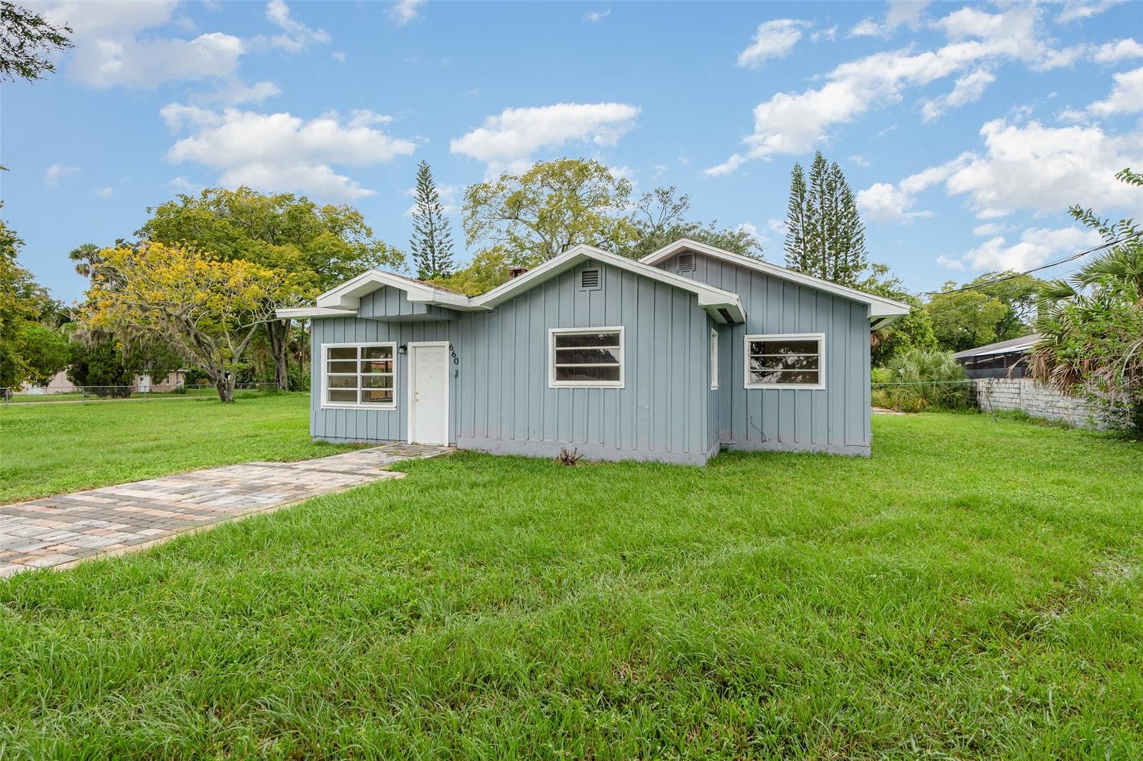 HOME ACRES UNIT 01 - Residential