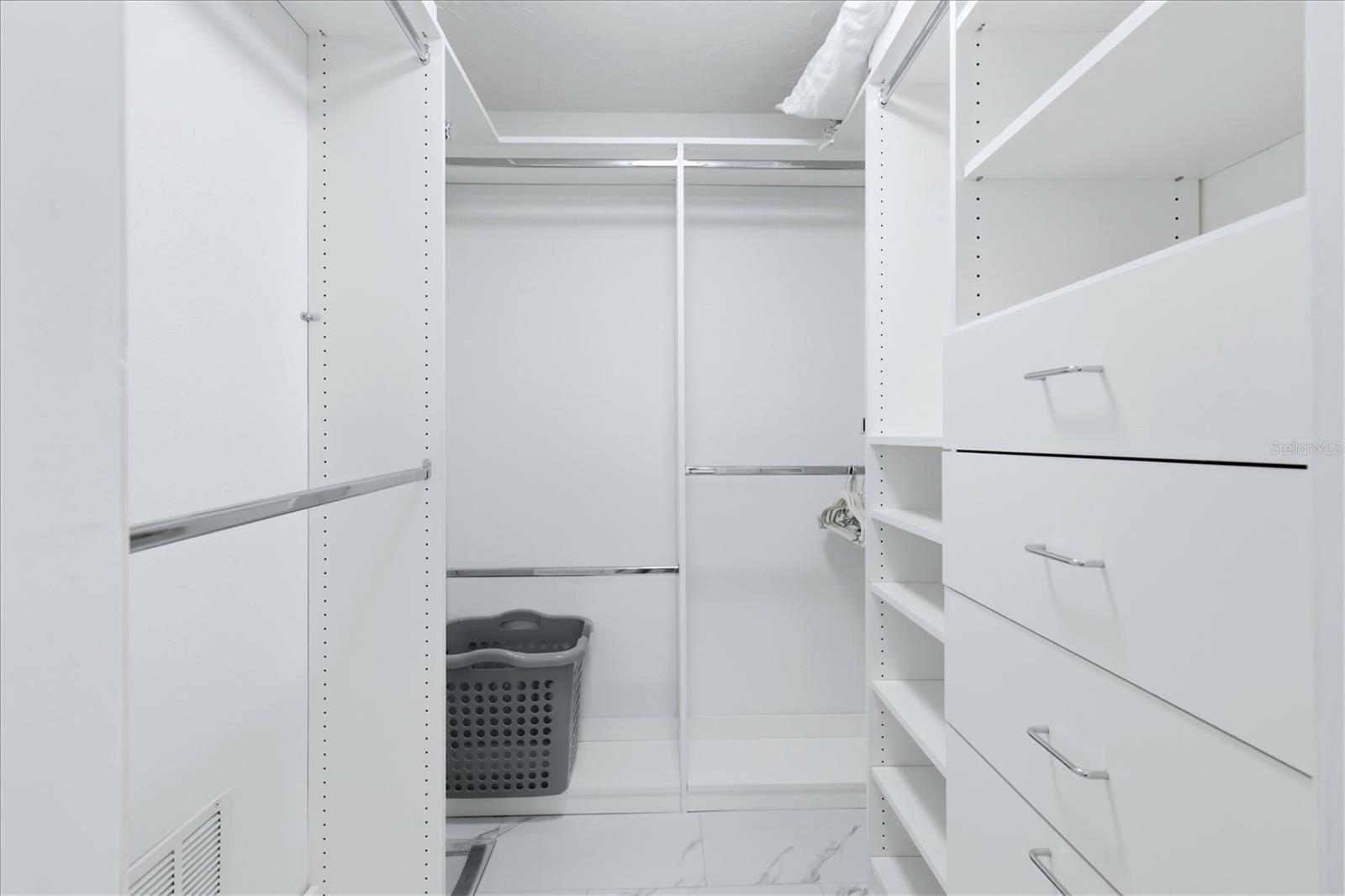 CEDARS WEST OF LONGBOAT INC - Residential