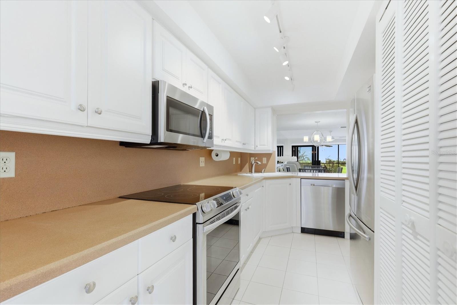 CEDARS WEST OF LONGBOAT INC - Residential