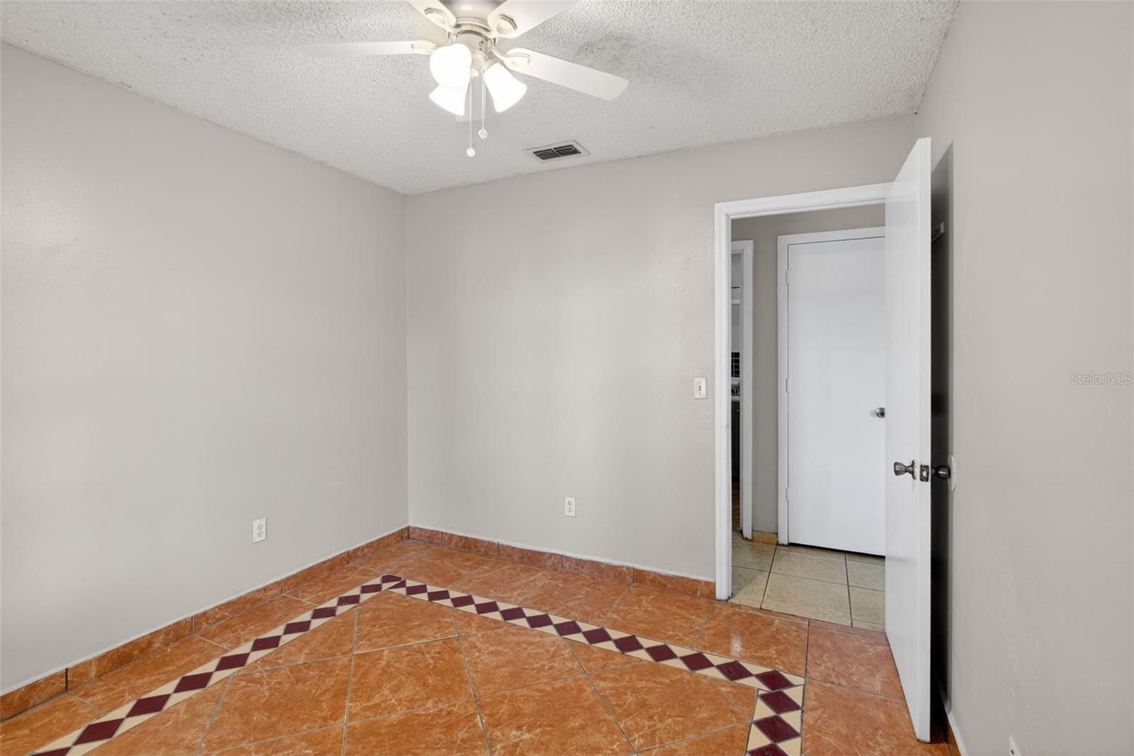 WEST APOPKA HILLS - Residential