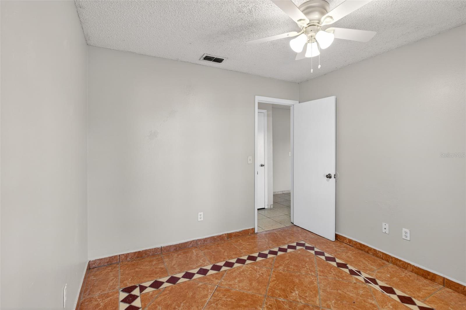 WEST APOPKA HILLS - Residential