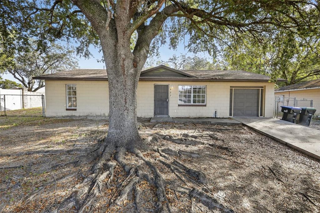 Photo of 493 Apopka Hills Circle, Apopka, FL 32703 (MLS # O6367486)