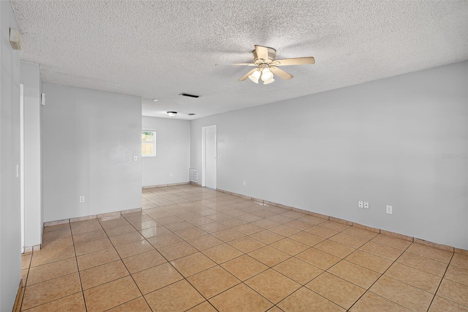 WEST APOPKA HILLS - Residential